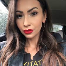 The “RD” behind rdArtistry, Rachel Danielle. ⠀⠀⠀⠀⠀⠀⠀⠀⠀ Mama, Esthetician,  Registered Nurse, Lash Extension/Sunless Tanning Instructor, and Owner of  rdArtistry. 🖤 ⠀⠀⠀⠀⠀⠀⠀⠀⠀ Book with Rachel at www.rdArtistry.com