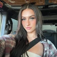 Brandi Guerra's Instagram, Twitter & Facebook