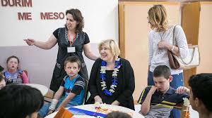 Viele albaner zu hause, in der albanien ist mitglied der frankophonie. Albanien Sollte Schutz Von Kindern Und Inklusion Von Menschen Mit Behinderungen Starken News 2018