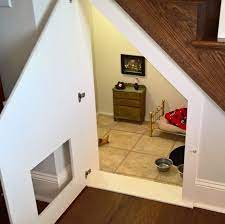See How This Woman Built A Tiny Room Under The Stairs For Her Dog Dog Under Stairs Room Under Stairs Dog Rooms