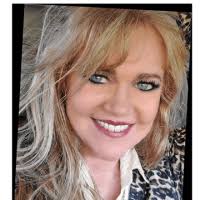 Caryn Lynch — Reviews & Property Sales