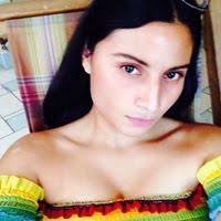 Iris Najera (beau_tifullberry)