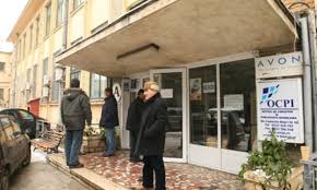 Prima licitatie publică cu strigare va avea loc la ora 12.00 si va viza inc. Ocpi PoliÈia LocalÄ Èi DirecÈia De Urbanism InteracÈiunea Cu Publicul Online