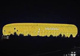 Penyokong dortmund dibenarkan ke stadium saksi. Video Dortmund Fans Break In To Bayern S Allianz Arena