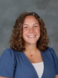 Miranda Amos's Instagram, Twitter & Facebook