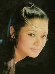 Frances Yip 葉麗儀| QUESTING bandstand