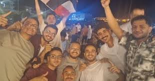 شاهد احتفالات الجماهير فى أسيوط لتأهل منتخب الفراعنة لدور الـ16 بكأس العالم