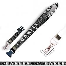 Chaveiro Oakley C0550p Com Mosquete E Engate Rapido