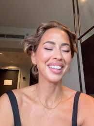 Just me getting ready for a fun day listening to my fav artist 🖤