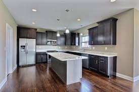 Do Not Do This With Upper Cabinets Varying Heights Empty Dust Collecting Space Above All Cabinets Should Kitchen Design Kitchen Layout Traditional Kitchen