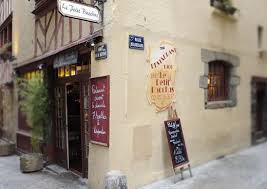 Restaurant Le Petit Bacchus Centre Ville Nantes Restaurant Traditionnel Cours Des 50 Otages Sortir Et Manger A Nantes Restaurant Traditionnel Bretagne
