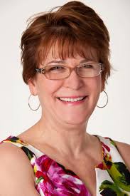 Dianna Huff's Instagram, Twitter & Facebook