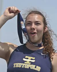 Mattoon graduate Quincy Collings overcomes injury to run track and cross  country at Millikin