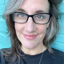 Kendra Souza's Instagram, Twitter & Facebook