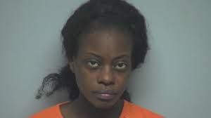 Hiker Saves Woman Who Fell While Hiking With One-Armed Daughter