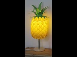 Ide diy dari barang bekas ini cocok menjadi pajangan di meja terakhir, hias dengan pita atau aksesori lainnya. Cara Membuat Lampu Hias Dari Barang Bekas Membuat Itu