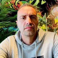 Gil Ferrer's Instagram, Twitter & Facebook