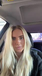 All my friends are married hahah. Luckily i made new single friends in  college👏🏻