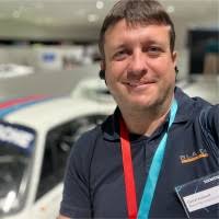 90+ perfiles de «Kuttruff»