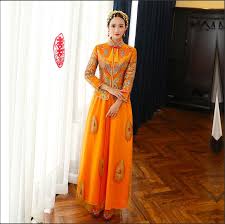 Se te le fossi persi, devi leggere anche i post precedenti (1 e 2) dove spiegavo come sono approdata a questa scelta coraggiosa ma, per fortuna, con esito super positivo. Cina Abito Da Sposa Sposa Cheongsam Asiatico A Maniche Lunghe Caratteristico Abito Da Sposa Cinesi D Oltremare Arancione Retro Abiti Brindisi Dress Cheongsam Wedding Chinese Dresslong Sleeve Cheongsam Aliexpress