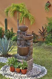 Comment fabriquer une fontaine ? Construire Une Fontaine Exterieure Pour Apporter De L Harmonie Au Jardin Fontaine Decorative Jardin D Eau Deco Jardin