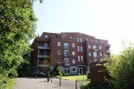 Über 104.000 anzeigen im monat. 4 Zimmer Wohnung Zum Verkauf Am Schlosshof 8 12683 Berlin Biesdorf Marzahn Mapio Net