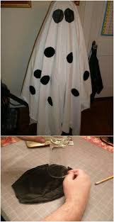 35 Schnelle Und Einfache Last Minute Halloween Kostum Ideen Die Sie In Wenigen Minuten Diy Last Minute Halloween Kostum Geist Kostum Halloween