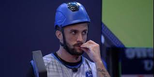 A prova do líder já passava das 4 horas de duração, quando a primeira dupla deixou a competição. Lymmbyp4gyolfm