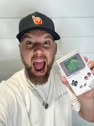 1989 Gameboy find!!! Could not be more excited about this eBay win!!! An  original 1989 Gameboy with Tetris! My new travel toy. 😃👏🏼