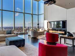 The real estate market is the hottest in the country with an average of 4000 toronto condos for sale at any given time. Toronto Luxury Penthouses For Sale