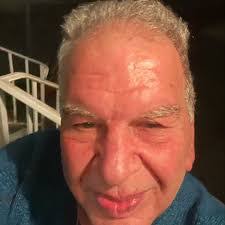 Dena Hardin's Instagram, Twitter & Facebook