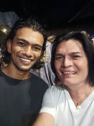 MANILA, Philippines — JOHN MARK TOKONG and three other local stars made the  round of 32 of the World Surf League QS6000 Siargao International Surfing  Cup off Cloud 9 in General Luna