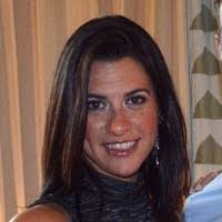 Pam Bloom's Instagram, Twitter & Facebook