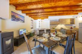 Appartamenti vacanze valle d'aosta appartamenti valle d'aosta b&b cilento baita valle d'aosta casa vacanza casa vacanza valle d'aosta case vacanza arvier case vacanza ayas case vacanza aymavilles case vacanza champorcher case vacanza charvensod case vacanza etroubles case vacanza fenis case vacanza fontainemore case vacanza gaby case vacanza gignod case vacanza gressan case vacanza introd case. Wildhomes It Valle D Aosta Imontblanc