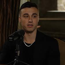 Amy Freeze (@amyfreeze) • Instagram photos and videos