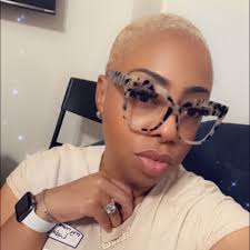 Hello Moms! Here's how working from home can make life so much easier for  you. Learn more