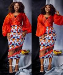 Voir plus d'idées sur le thème mode africaine, tenue africaine, robe africaine. 900 Idees De Model Robe En Pagne En 2021 Model Robe En Pagne Mode Africaine Mode Africaine Robe