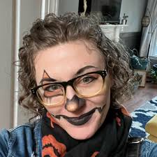 What is this plant and how to properly prune it?