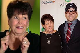 Alma Wahlberg's grieving fans share Mark & Donnie's late mother's hilarious  TV moments after her tragic death at 78
