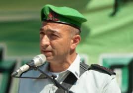 אסמן נכנס לתפקידו החדש רק לפני שלושה ימים, וגנץ הזכיר בהספד שלו קטע מנאומו של אסמן בטקס החילופים שנערך ביום. Irrwow911noikm
