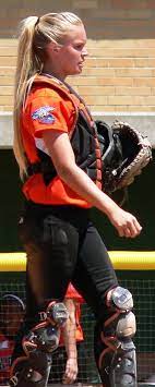 Softball Girls Pictures Olympic Girls Girls Softball Beautiful Athletes Softball Hairstyles
