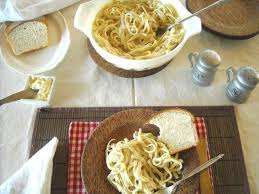 Easy Homemade Fettuccini Alfredo Sauce Flour On My Face Recipe Alfredo Sauce Recipes Homemade Alfredo