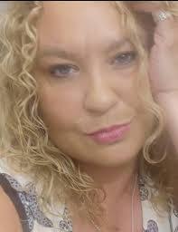 Pam Chastain's Instagram, Twitter & Facebook