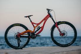 The Devinci Wilson Downhill Bike Gets 29 Inch Wheels