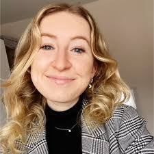 Isabel Hopper's Instagram, Twitter & Facebook