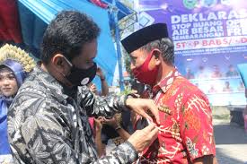 Pantai laguna barru destinasi wisata pantai yang telah terkelola cukup baik dengan berbagai fasilitas dan aktivitas menarik. Semangat Deklarasi Masyarakat Tanete Rilau Barru Penuhi Pantai Laguna Beritasulsel Com
