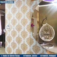 Peluncuran aplikasi katalog wallpaper custom. Wallpaper Dinding Ruang Tamu Klasik Wallpaper Home Decor Decor