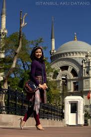 Merupakan sebuah filem komedi romantik malaysia 2012 diarahkan oleh bernard chauly dan ditulis oleh. Lisa Surihani Istanbul Aku Datang Metrowealth Pictures