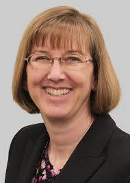 Ellen Skinner's Instagram, Twitter & Facebook