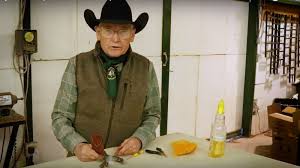 Are you getting confused putting those new spur straps on? Safety Made Simple How To Attach Spur Straps With Button Covers Quarter Horse News